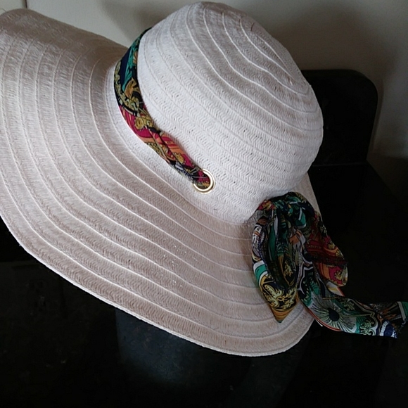 NEW Jaclyn Smith Face Saver Floppy Sun Hat / Scarf Attached UPF 50 - Picture 2 of 15
